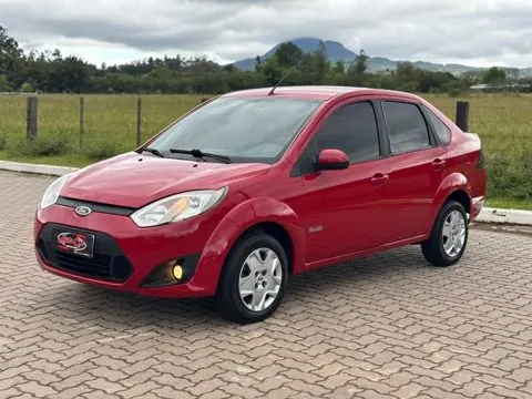 Ford Fiesta Sedan